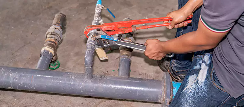 Using Advanced Plumbing Leak Detection Technology in Dubai Marina, United Arab Emirates