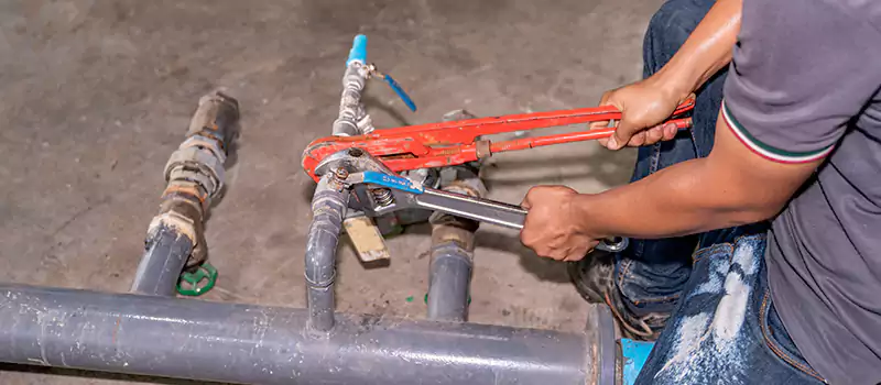 Pipe Valves Restoration Services in Dubai Marina, United Arab Emirates